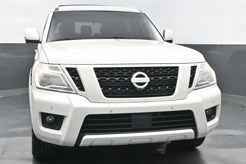 2017 Nissan Armada SL photo 1