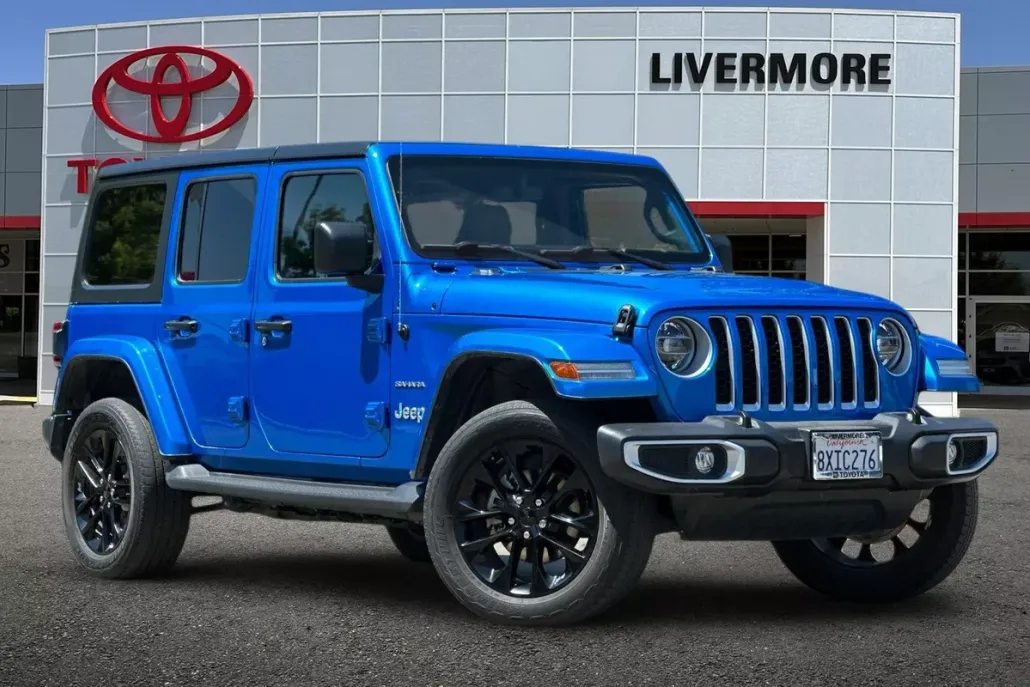 2021 Jeep Wrangler Unlimited Sahara 4xe photo 1