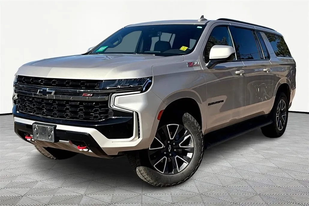 2021 Chevrolet Suburban Z71 photo 1