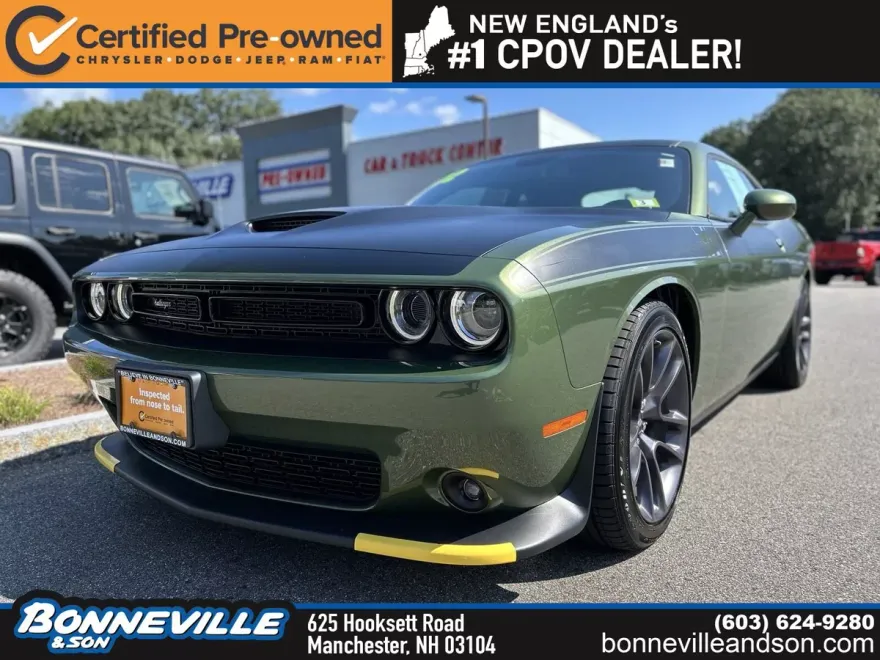 2022 Dodge Challenger R/T photo 1