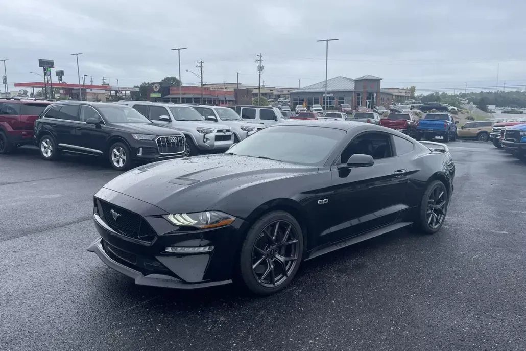 2020 Ford Mustang GT Premium photo 1