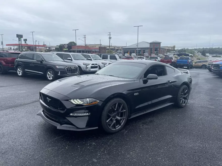 2020 Ford Mustang GT Premium photo 1