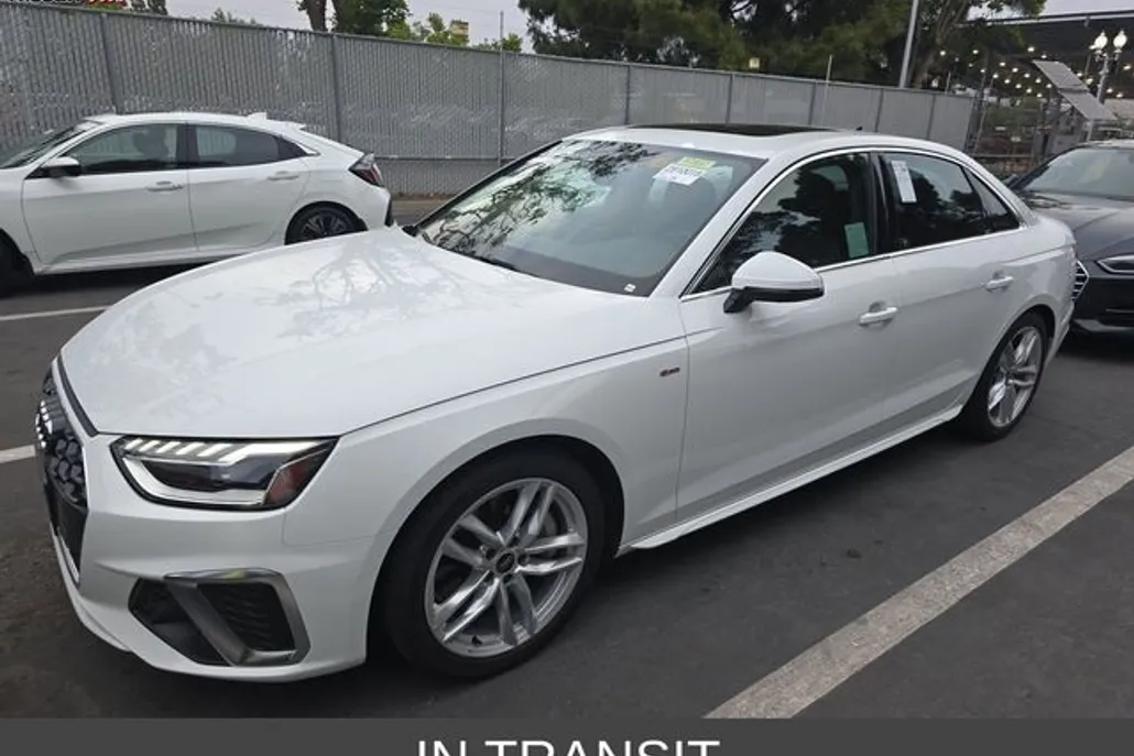 2024 Audi A4 45 S line Premium Plus photo 1