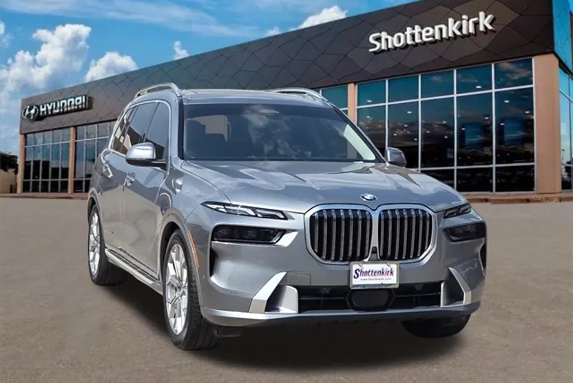 2023 Bmw X7 xDrive40i photo 1