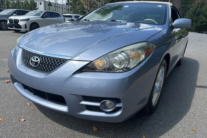 2008 Toyota Camry Solara SLE photo 1