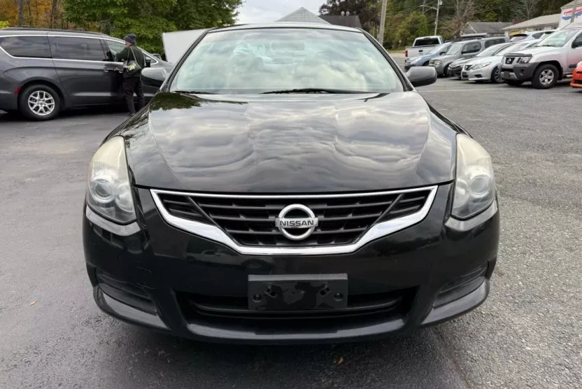2012 Nissan Altima 2.5 S photo 1