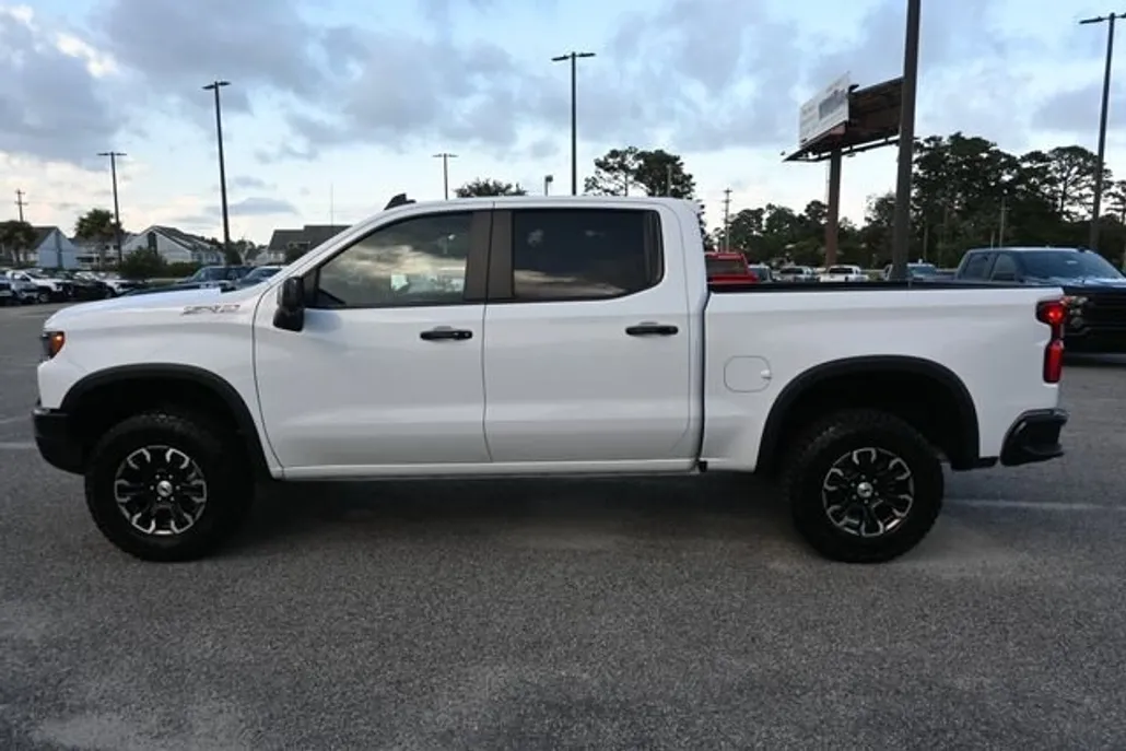2023 Chevrolet Silverado 1500 ZR2 photo 1