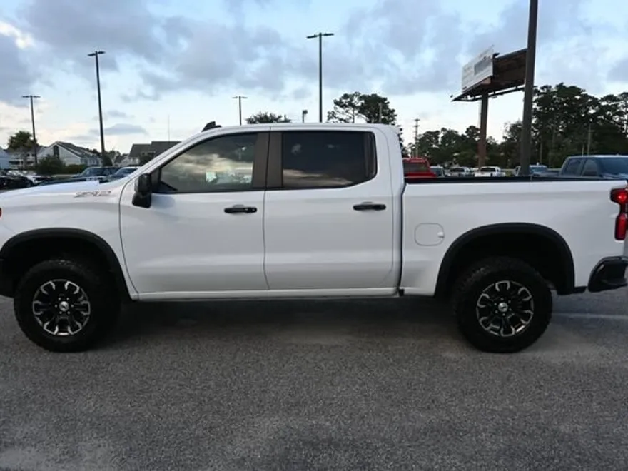 2023 Chevrolet Silverado 1500 ZR2 photo 1