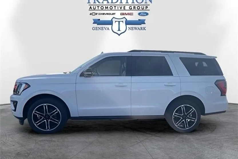 2020 Ford Expedition Base photo 1