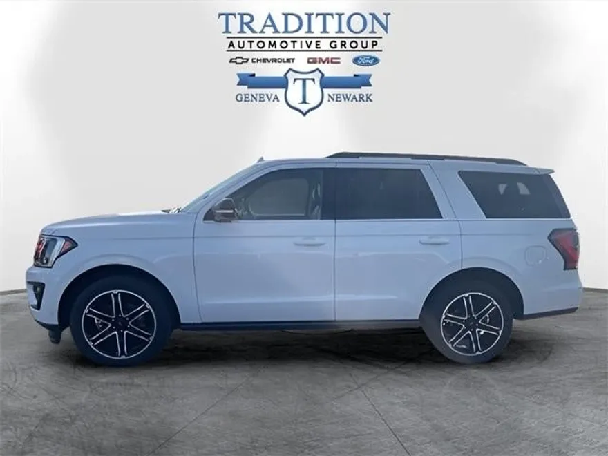 2020 Ford Expedition Base photo 1