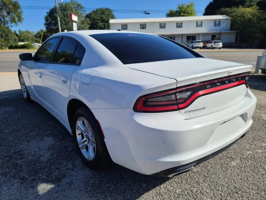 2020 Dodge Charger SXT photo 1