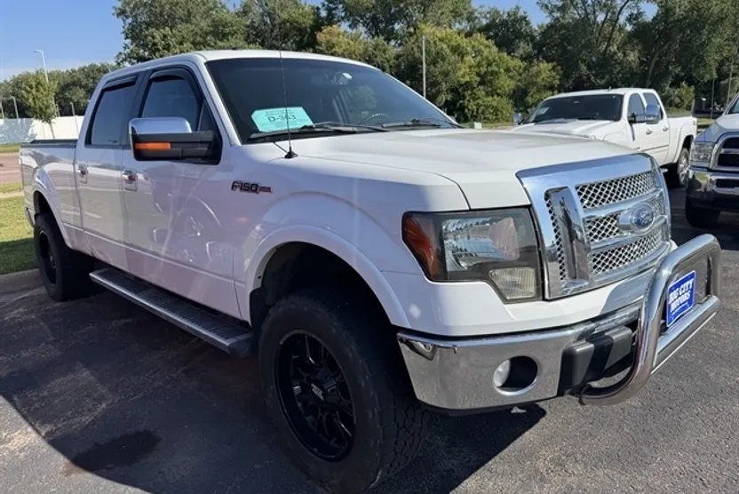 2010 Ford F-150 Lariat photo 1