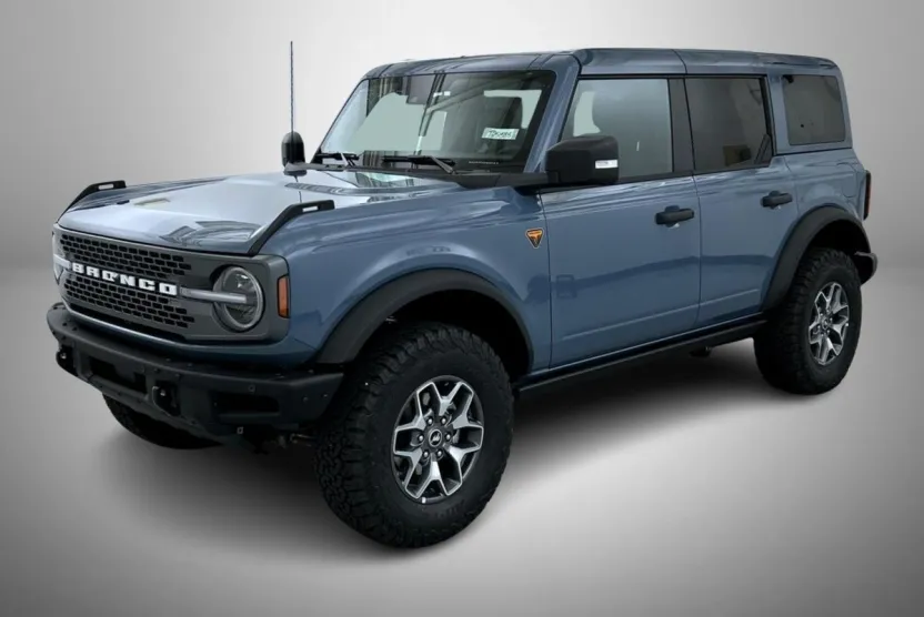2025 Ford Bronco Badlands photo 1