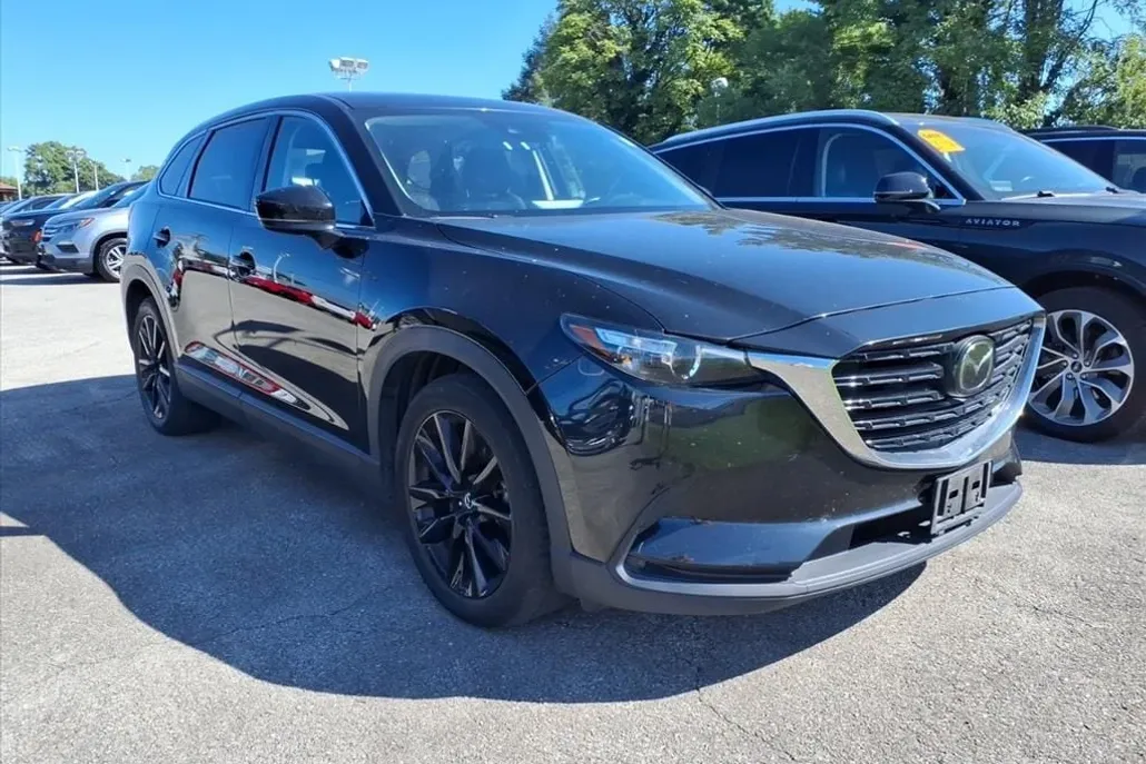 2023 Mazda CX-9 Touring photo 1