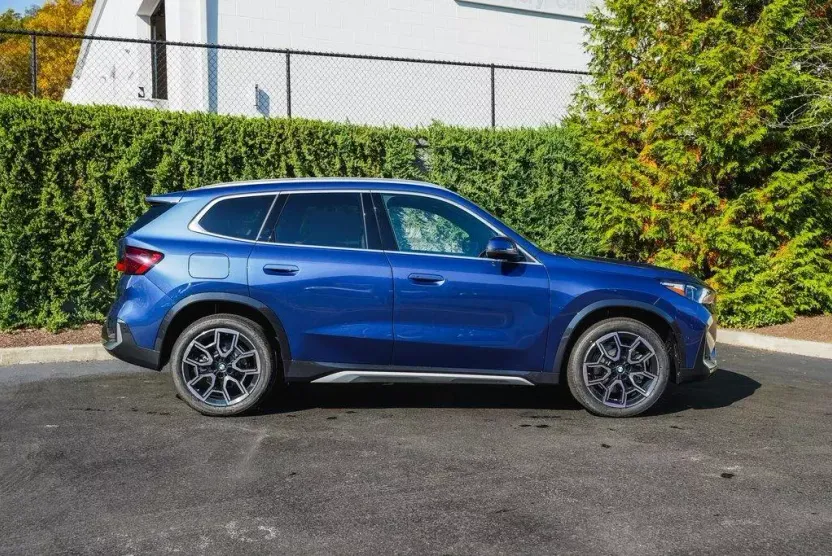 2025 Bmw X1 XDrive28i photo 1