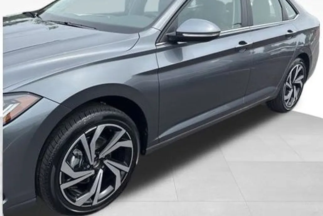 2025 Volkswagen Jetta 1.5T SEL photo 1