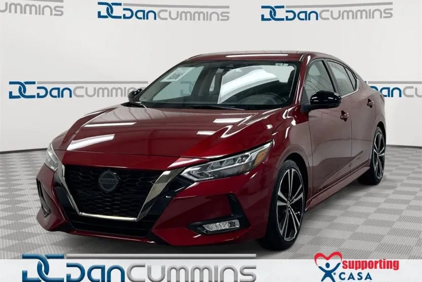 2022 Nissan Sentra SR photo 1