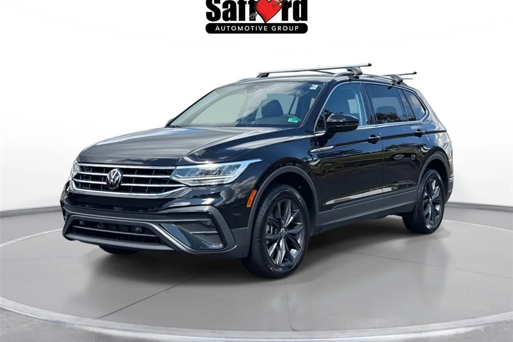 2022 Volkswagen Tiguan SE photo 1