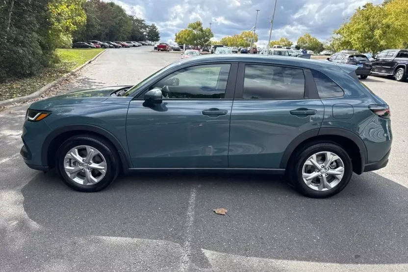 2024 Honda HR-V LX photo 1