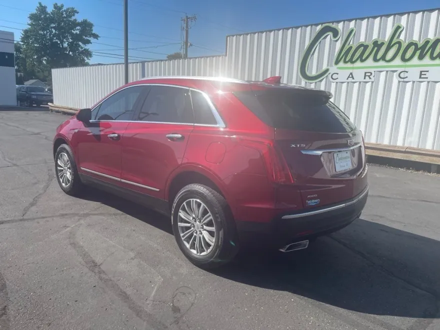 2019 Cadillac XT5 Luxury photo 1