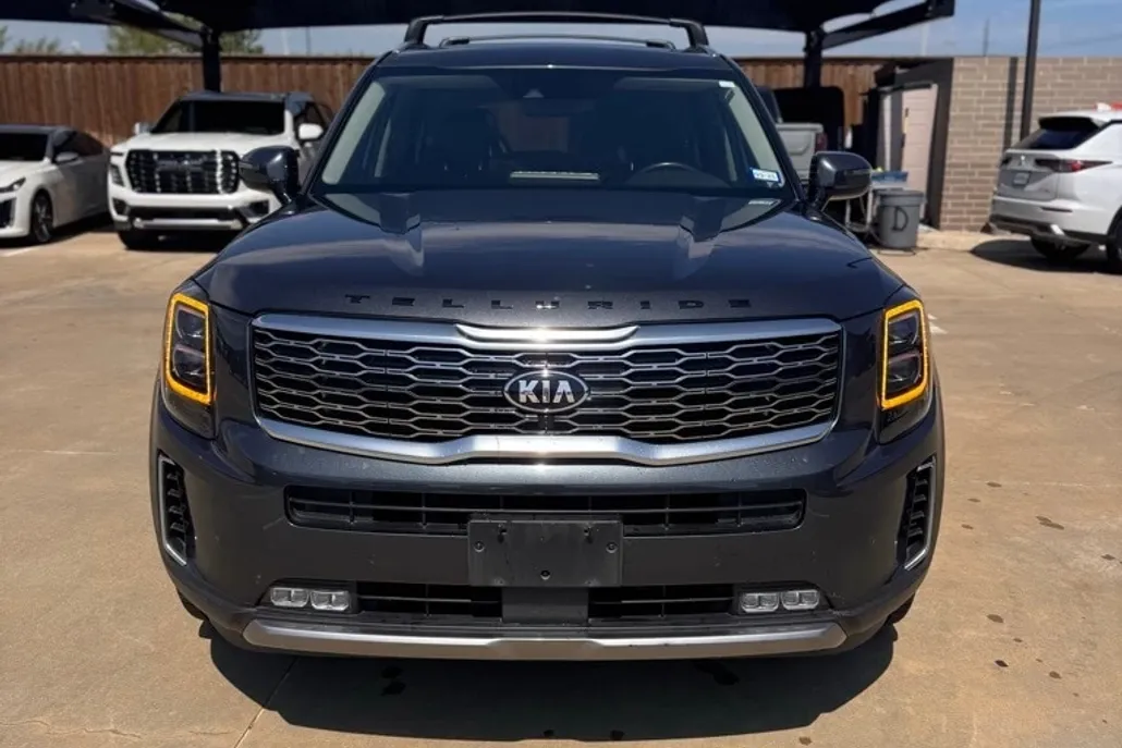 2020 Kia Telluride SX photo 1