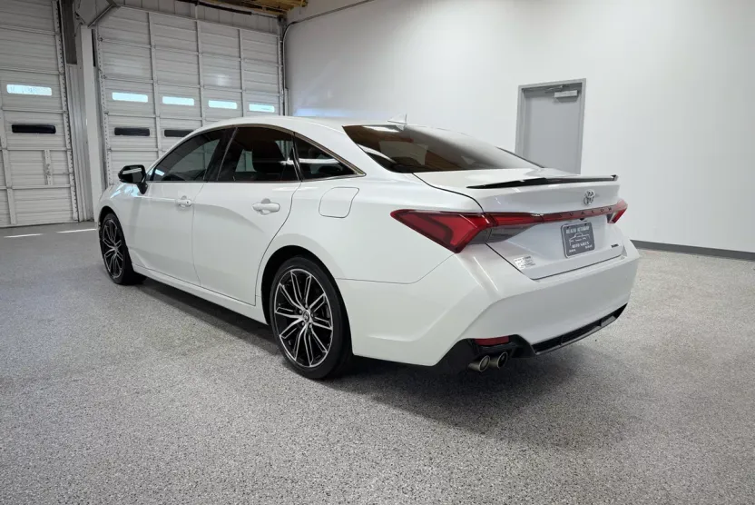 2019 Toyota Avalon XLE XSE Touring Limited photo 1