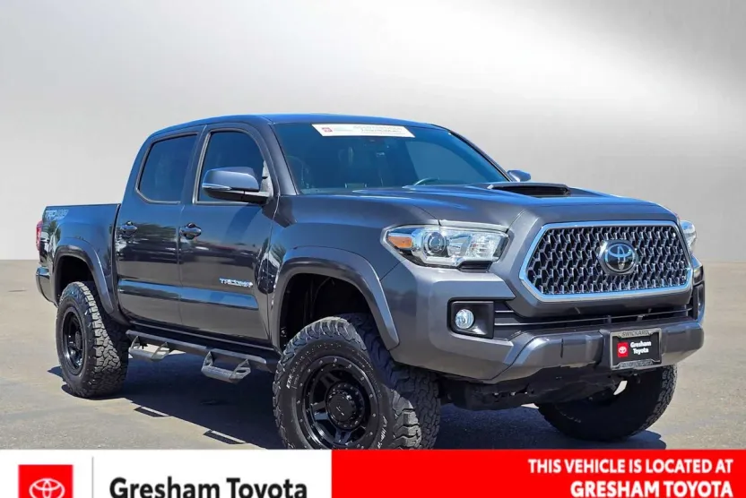 2019 Toyota Tacoma TRD Sport photo 1