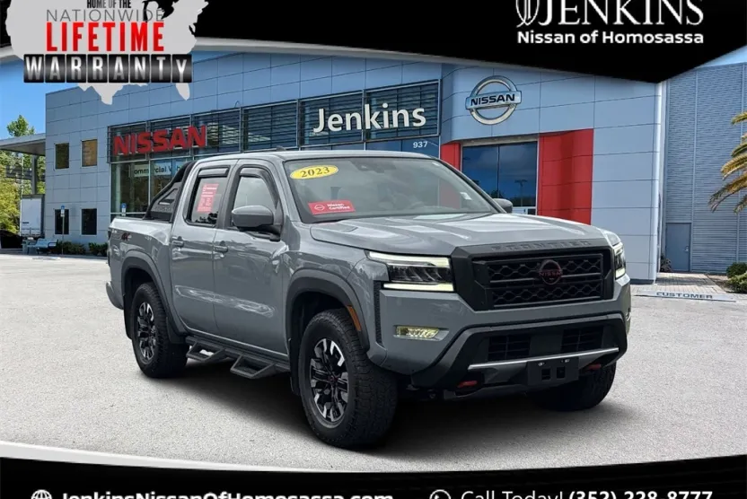 2023 Nissan Frontier PRO-4X photo 1