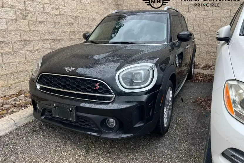 2023 Mini Countryman S photo 1