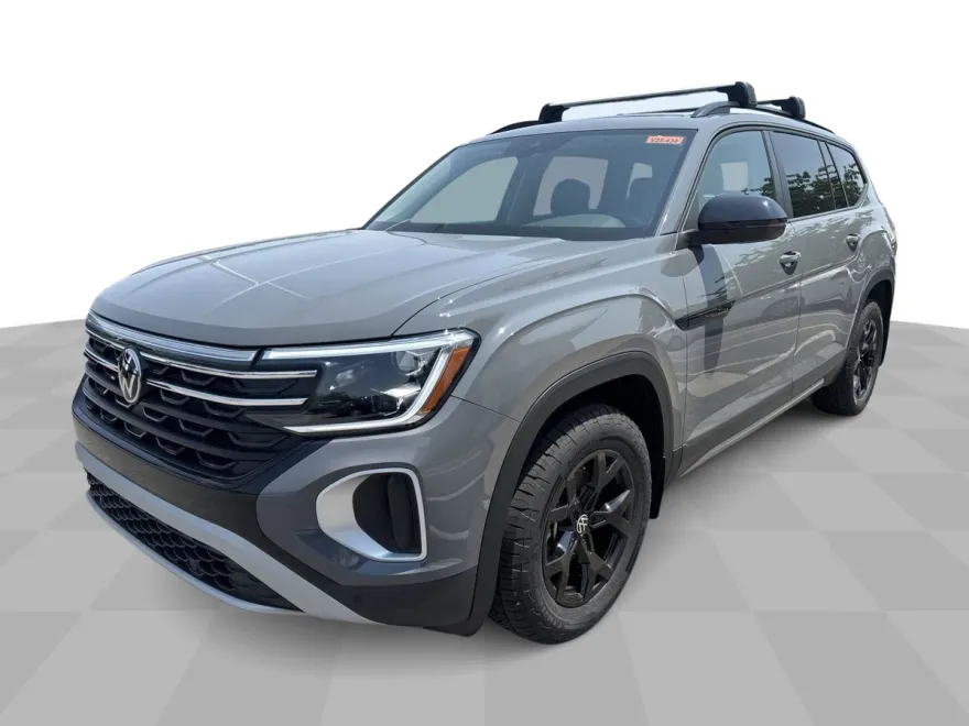 2025 Volkswagen Atlas Peak Edition SE photo 1