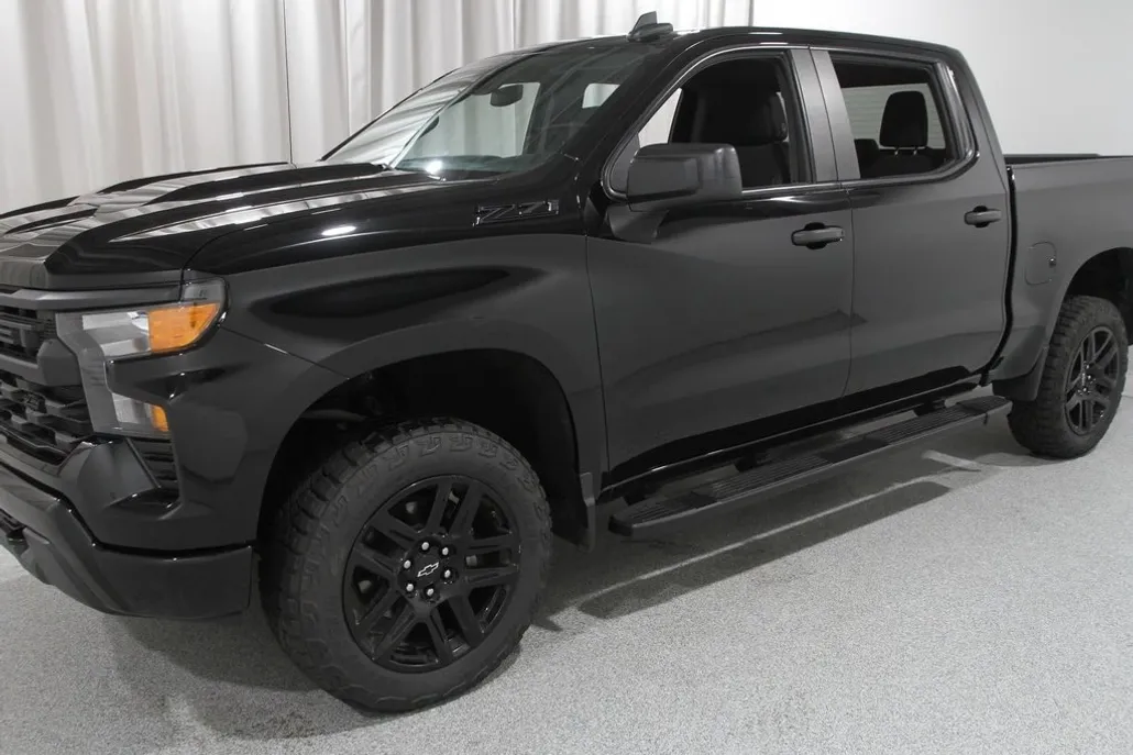 2022 Chevrolet Silverado 1500 Custom Trail Boss photo 1
