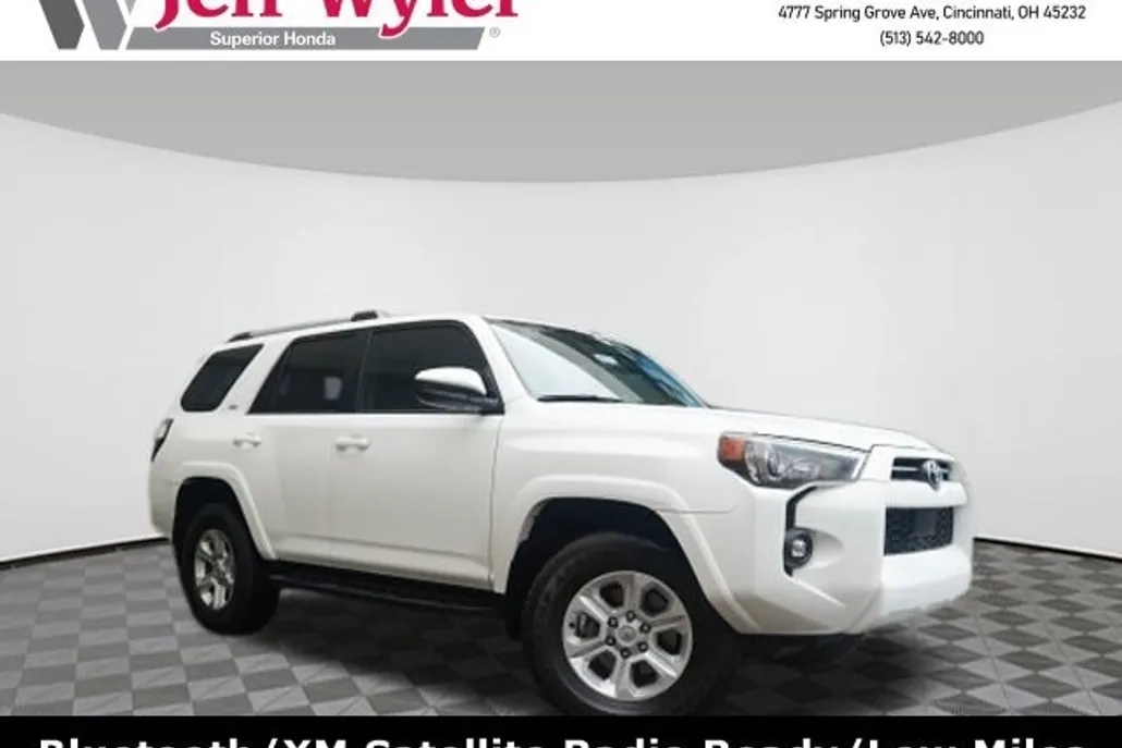 2023 Toyota 4Runner SR5 photo 1