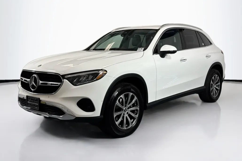 2024 Mercedes Benz GLC 300 4MATIC photo 1