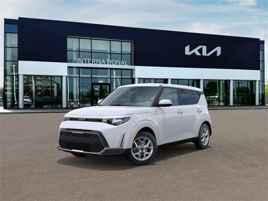 2025 Kia Soul S photo 1