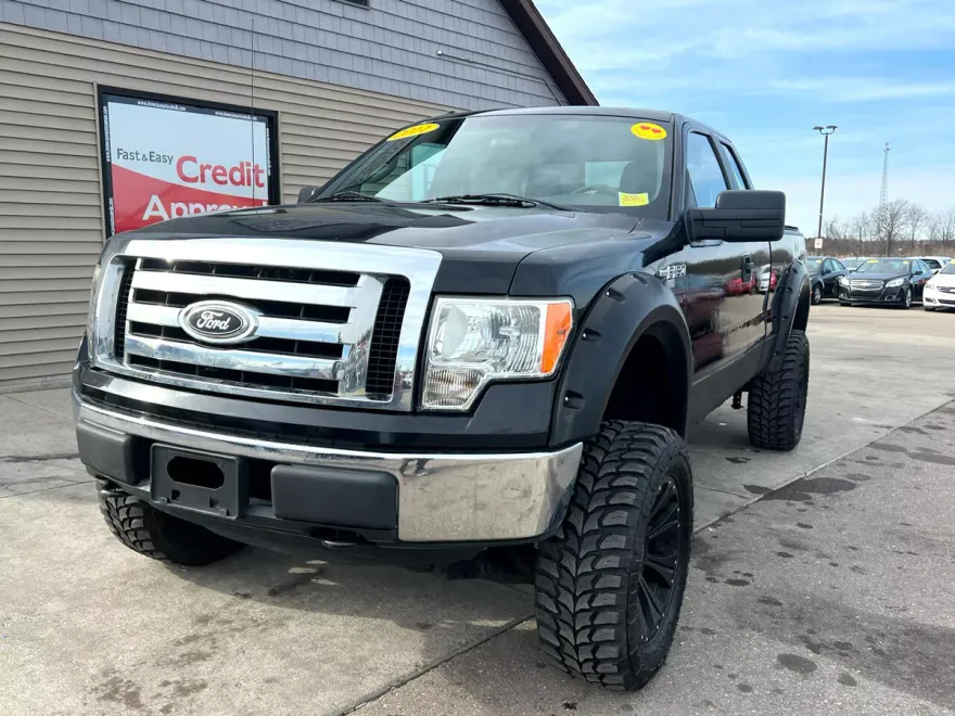 2011 Ford F-150 XLT photo 1
