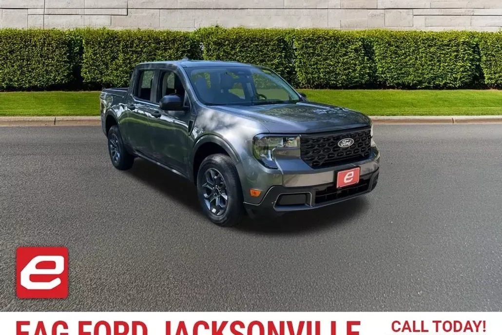2025 Ford Maverick XLT photo 1