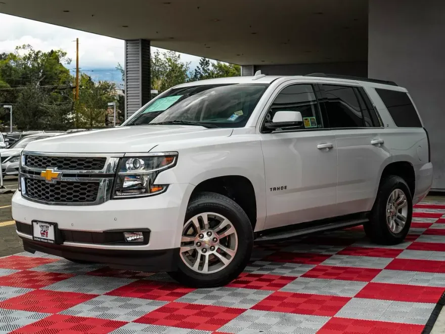 2020 Chevrolet Tahoe LT photo 1