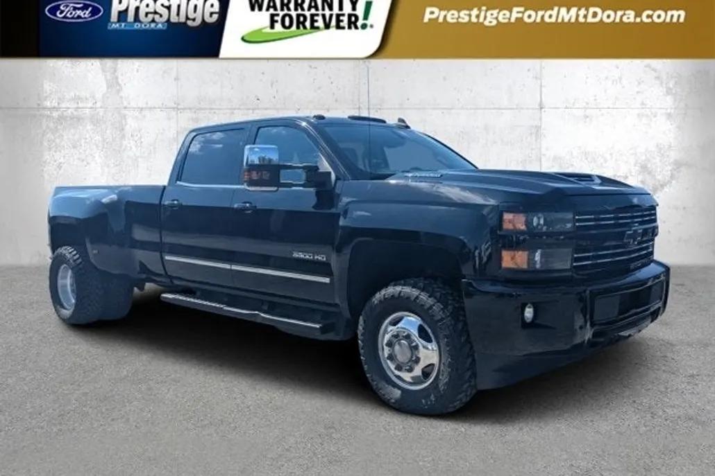 2018 Chevrolet Silverado 3500HD LTZ photo 1