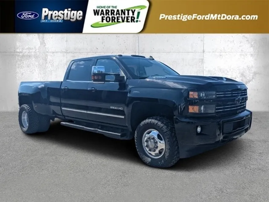 2018 Chevrolet Silverado 3500HD LTZ photo 1