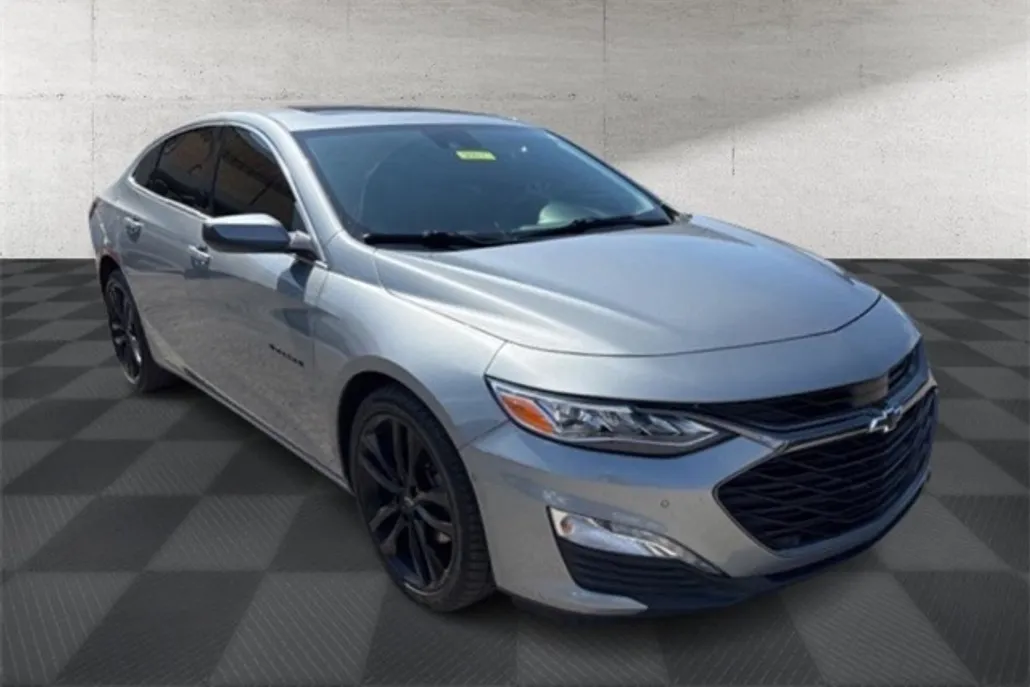 2024 Chevrolet Malibu Premier 2LT photo 1