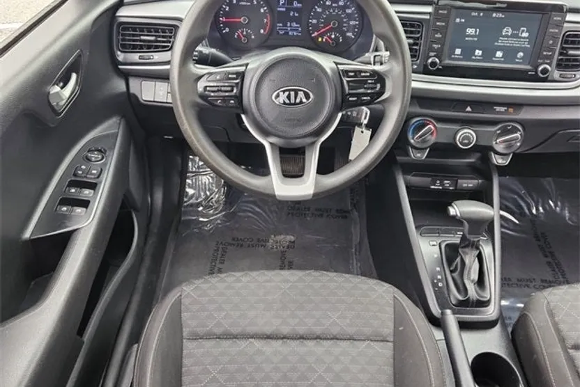 2019 Kia Rio S photo 1