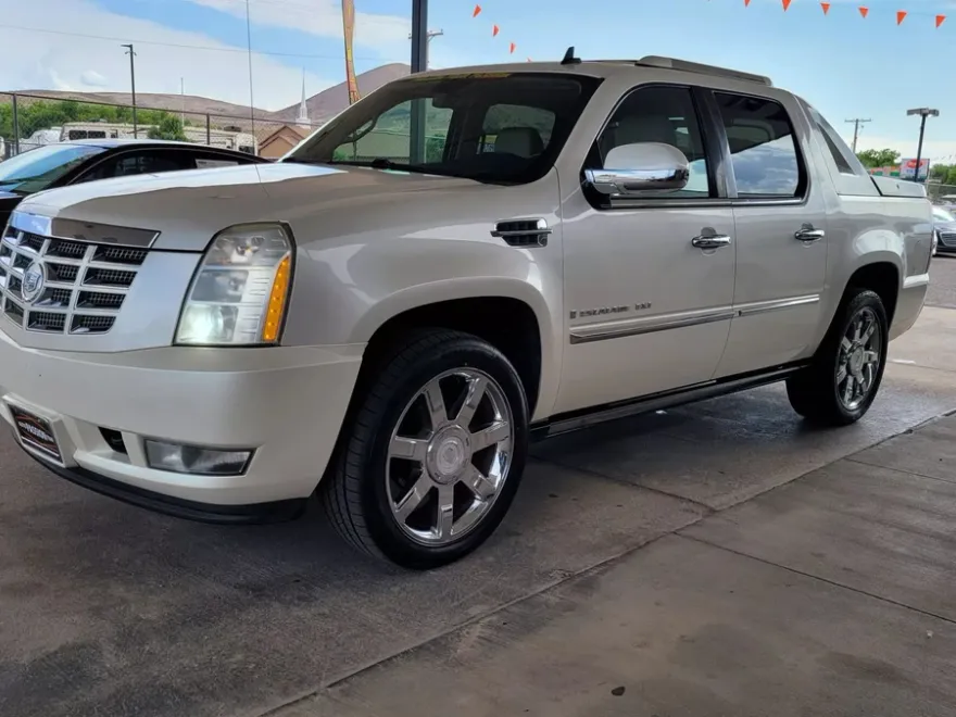2009 Cadillac Escalade EXT Sport photo 1