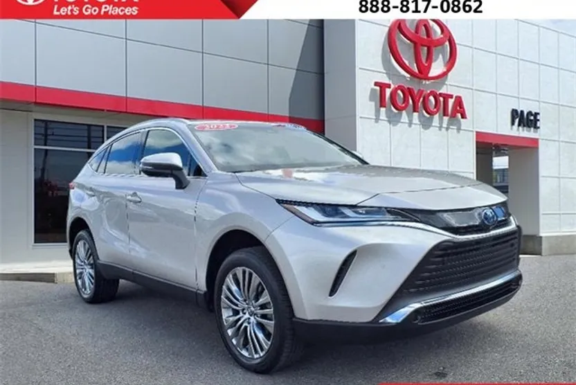 2022 Toyota Venza XLE photo 1