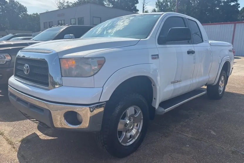 2008 Toyota Tundra Base photo 1