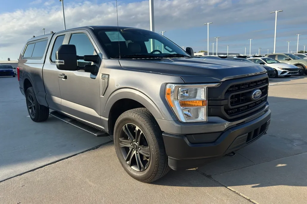 2021 Ford F-150 XL photo 1