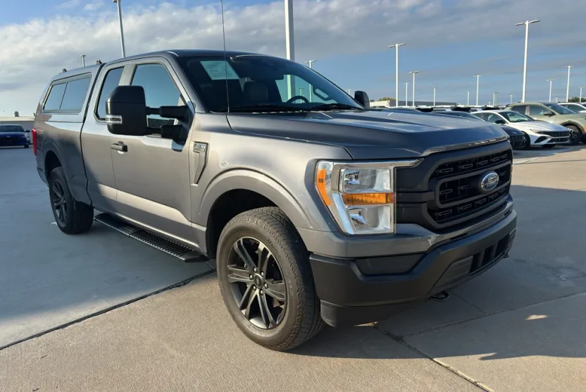 2021 Ford F-150 XL photo 1