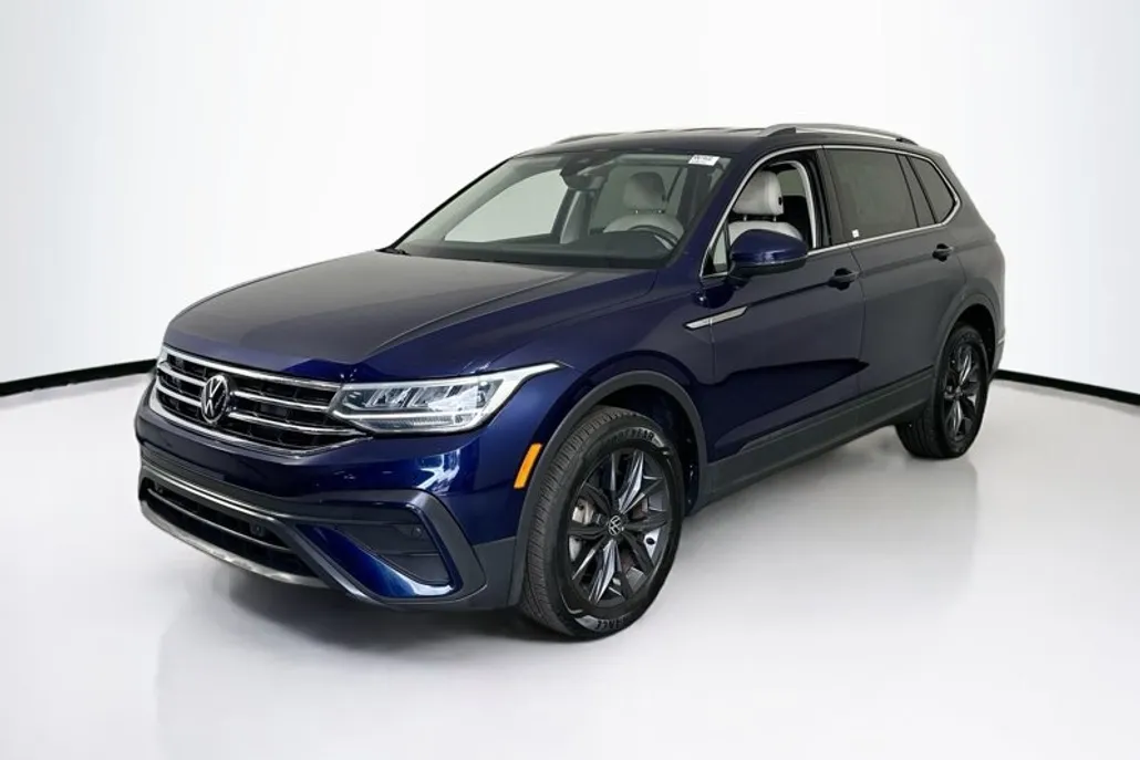 2022 Volkswagen Tiguan SE photo 1