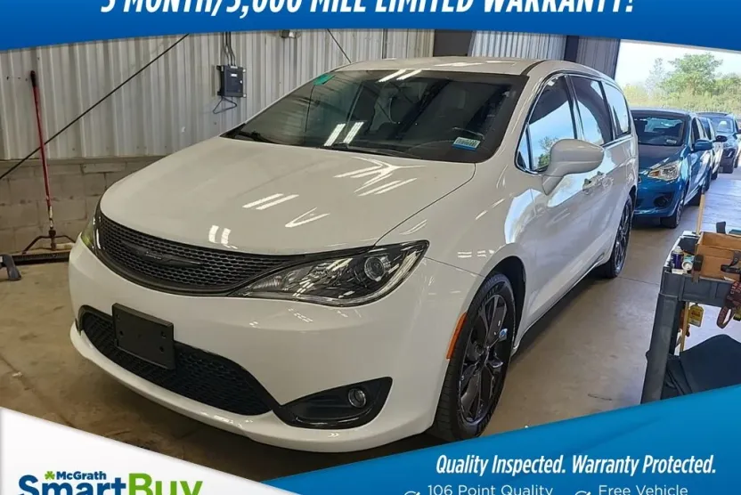2018 Chrysler Pacifica Touring Plus photo 1
