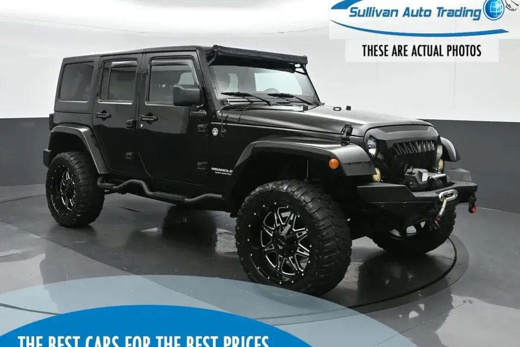 2015 Jeep Wrangler Unlimited Rubicon photo 1