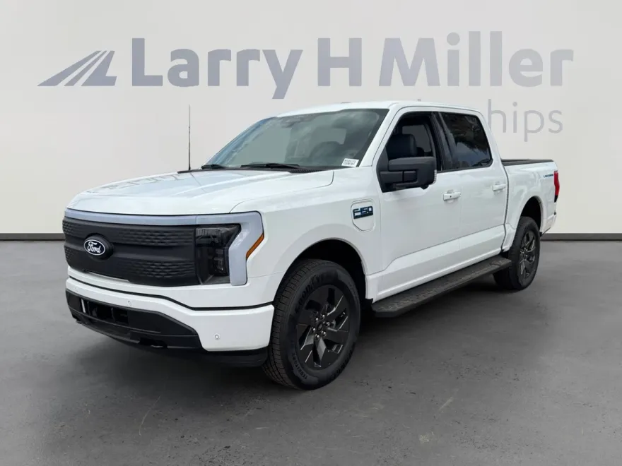 2025 Ford F-150 Lightning photo 1